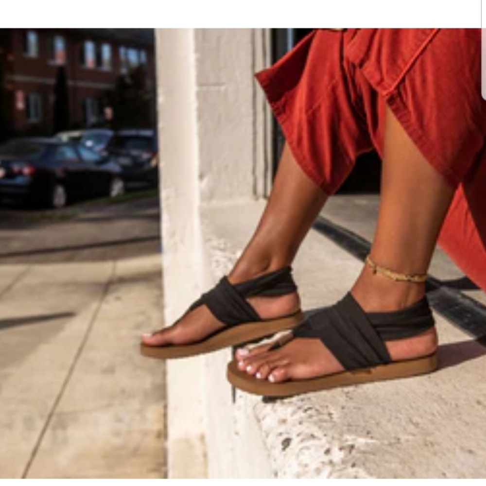 NEW! SANUK Sling St - Women Sandals sz 9 NWT